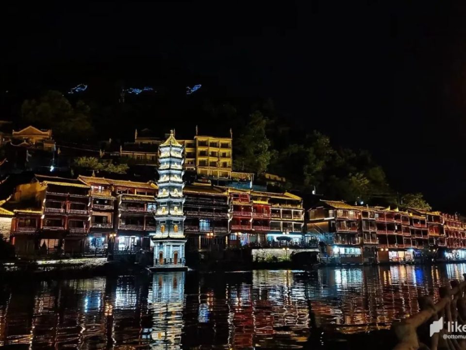 缩略图–凤凰古城深度旅游攻略:湘西璀璨明珠的诗意之旅–青年旅游